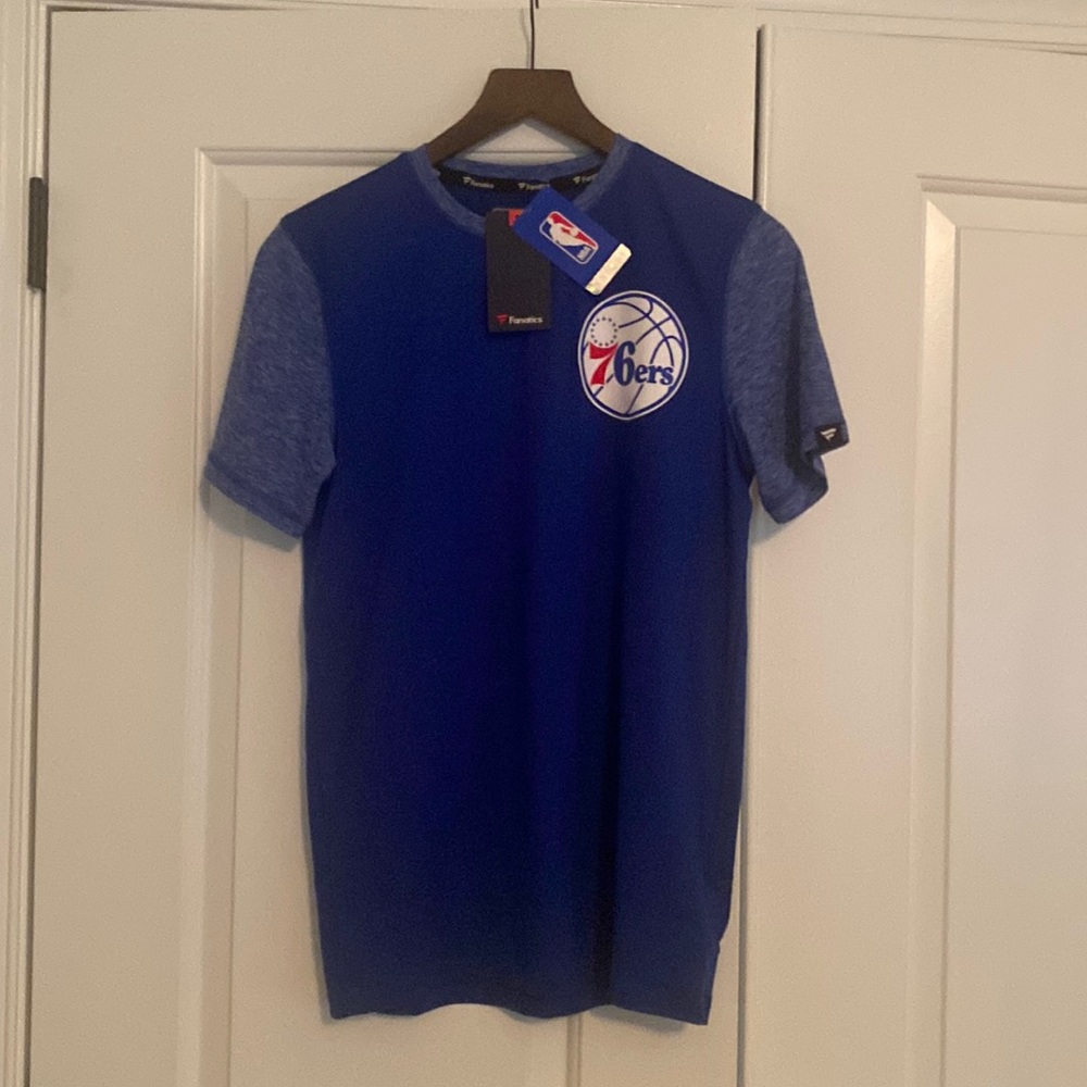 NWTs. 76ers DriFit t-shirt. Men’s Small.